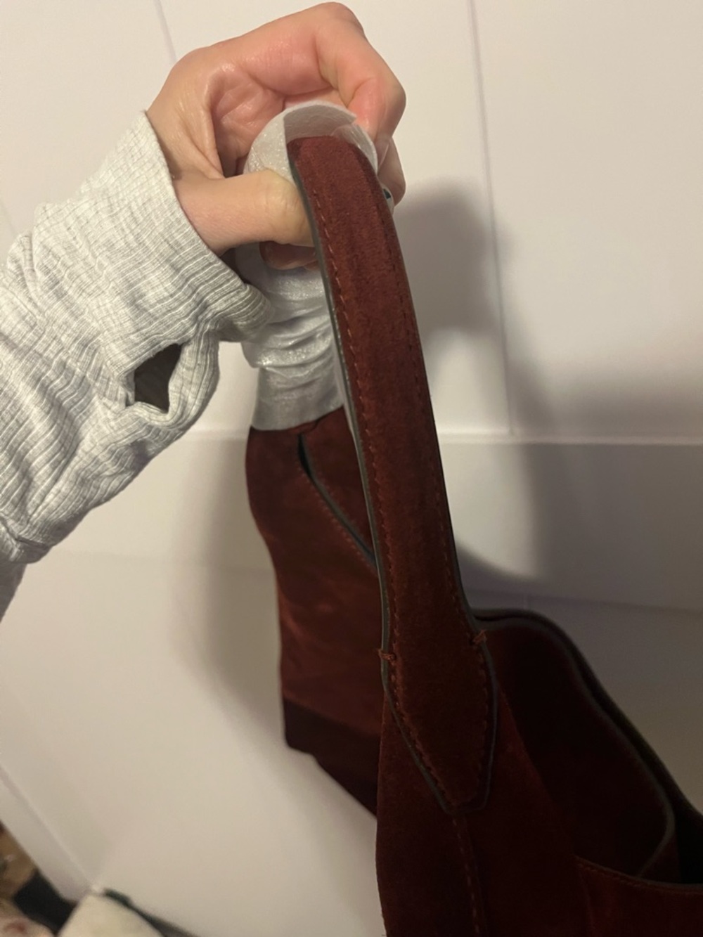 Madewell Suede Shoulder Hobo Bag in Deep Burgundy - Picture 9 of 10